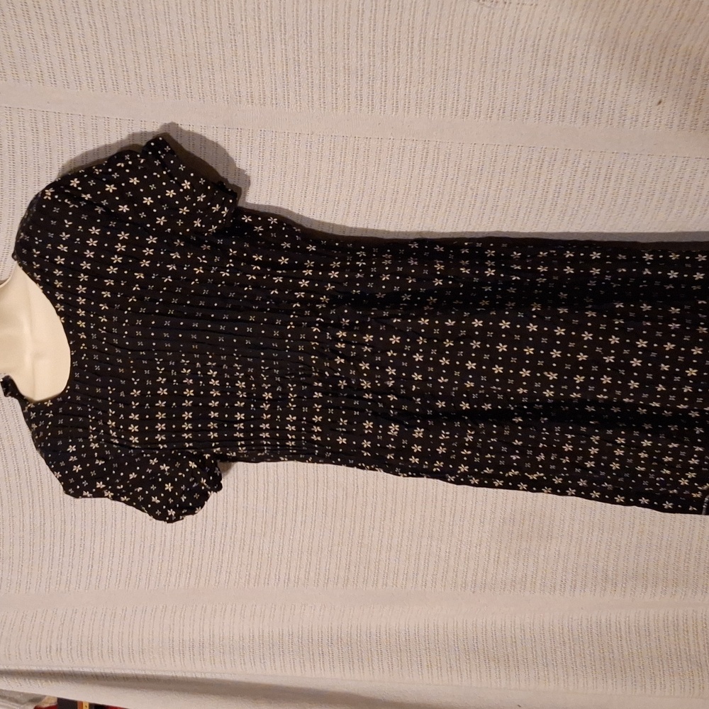 Womens short sleeve size 14 dress